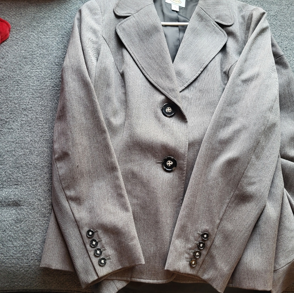 Talbott brown suit jacket with pencil skirt